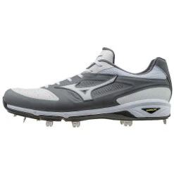 Mizuno Dominant IC Low Men's Cleats